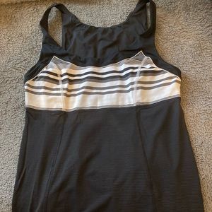 Black and white size medium lulu tank, great condition
